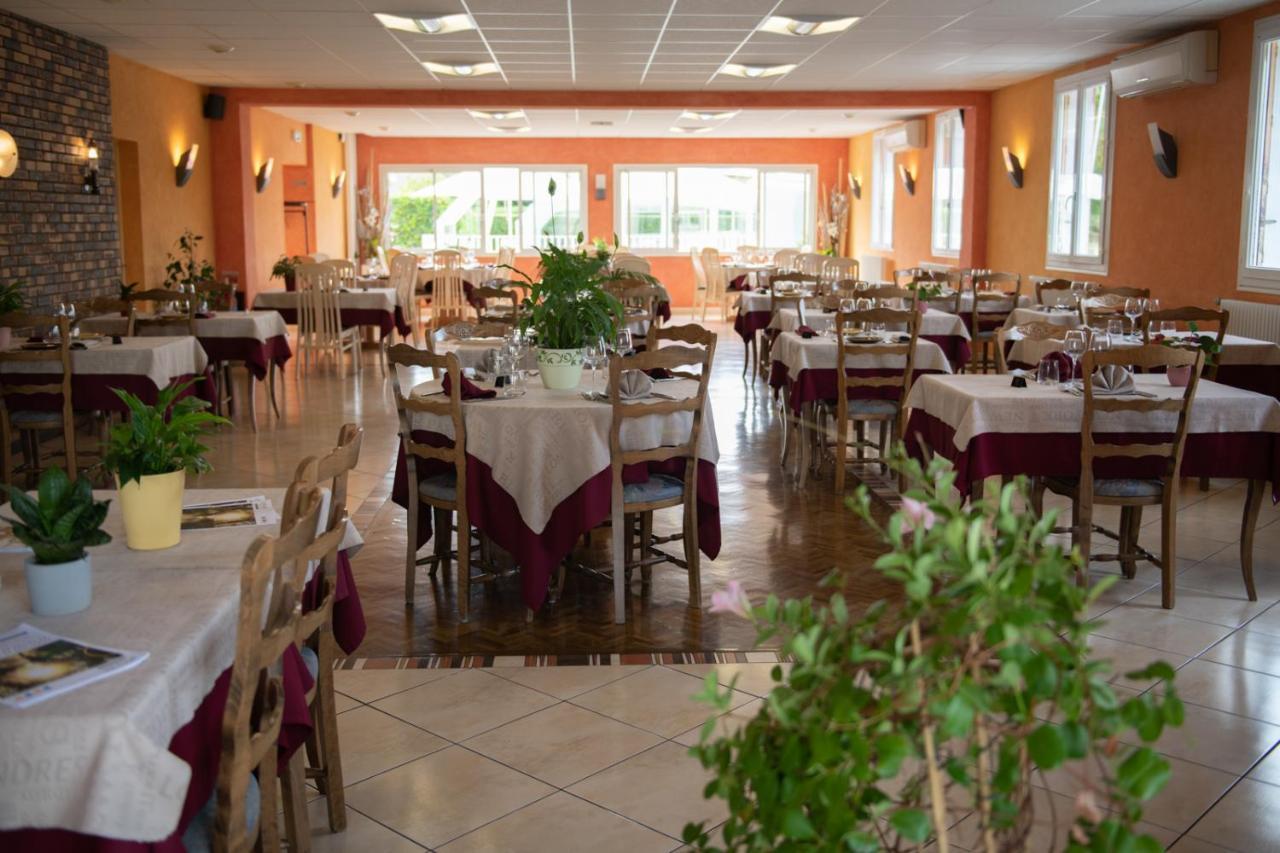 Logis Hotel Restaurant L'Escapade Le Pêchereau Exterior foto